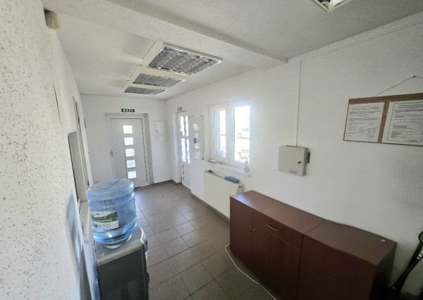 Komerčný areál pri hlavnom ťahu –Bánovce nad Bebravou 2466m2