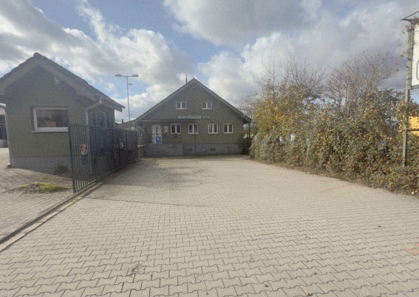 Komerčný areál pri hlavnom ťahu –Bánovce nad Bebravou 2466m2