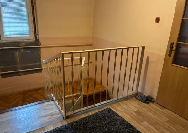 Predám Rodinný dom Červený Kameň, pozemok 340 m2