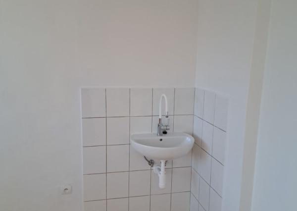Prenájom priestorov schválených na služby 18m2, Hodžova Piešťany