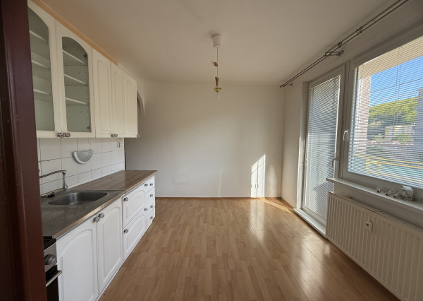 Na predaj väčší 2 izbový byt, Trenčianske Teplice, 57 m2