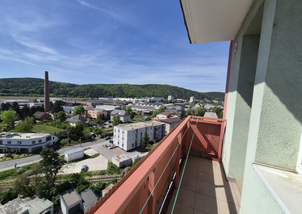3 izbový byt Trenčín - Kubrá 77m2, balkón