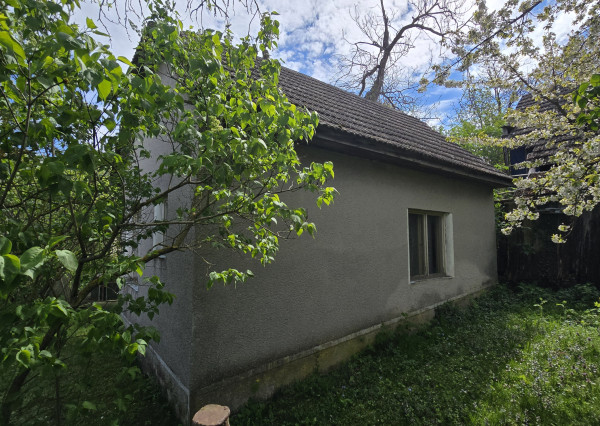 Prašník – Grnča | Malebná chalupa so stodolou a pozemkom 1 616 m²