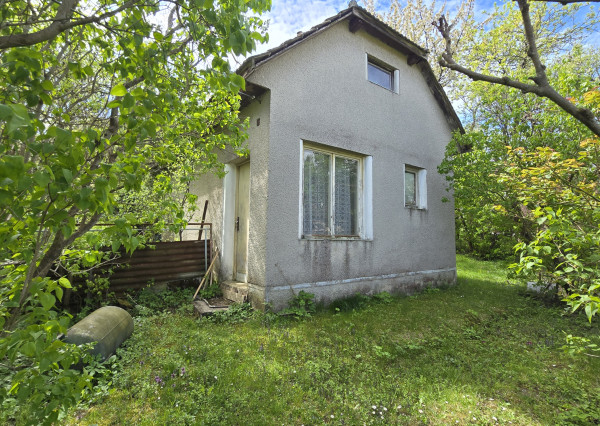 Prašník – Grnča | Malebná chalupa so stodolou a pozemkom 1 616 m²