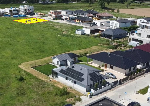 Stavebný pozemok v obci Banka pri Piešťanoch – 470 m²