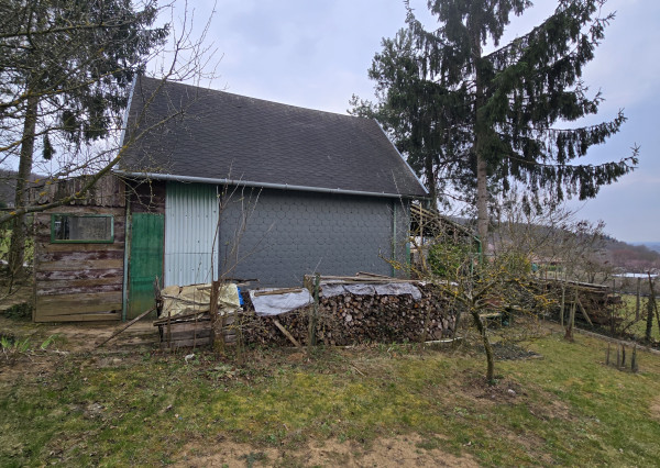 Pozemok s chatkou a nádherným výhľadom v Sokolovciach | 645 m² | elektrina | pokoj a príroda