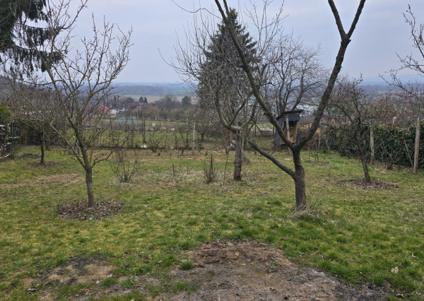 Pozemok s chatkou a nádherným výhľadom v Sokolovciach | 645 m² | elektrina | pokoj a príroda