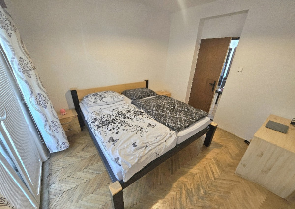 3 izbový byt Bánovce nad Bebravou/ CENTRUM/ LOGGIA / PIVNICA
