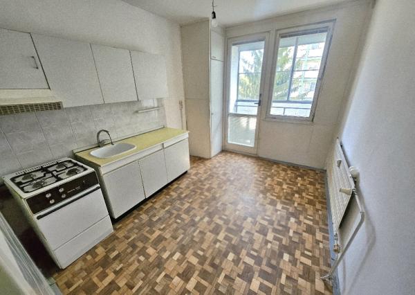 3 izbový byt Bánovce nad Bebravou/DUBNIČKA/72 m2/LOGGIA/PIVNICA