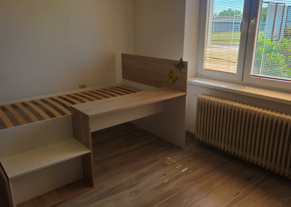 4 izbový rodinný dom Lednické Rovne  pozemok 1100m2