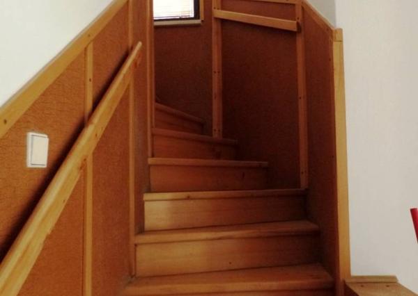 Na prenájom administratívna budova 160 m2 s garážou - Nové Mesto nad Váhom