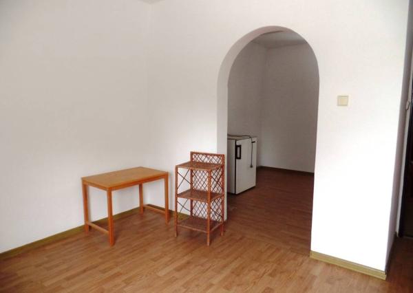 Na prenájom administratívna budova 160 m2 s garážou - Nové Mesto nad Váhom