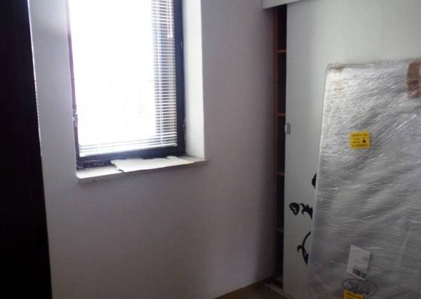 Na prenájom administratívna budova 160 m2 s garážou - Nové Mesto nad Váhom