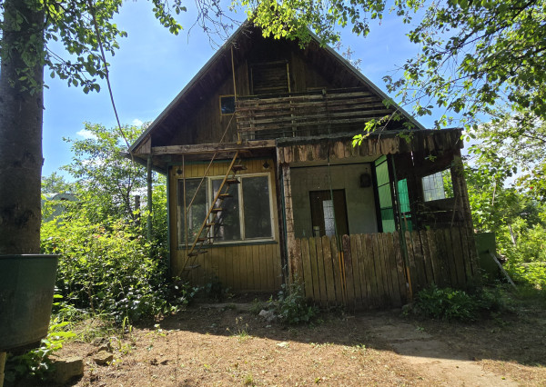Pozemok s chatkou a nádherným výhľadom v Sokolovciach | 645 m² | elektrina | pokoj a príroda