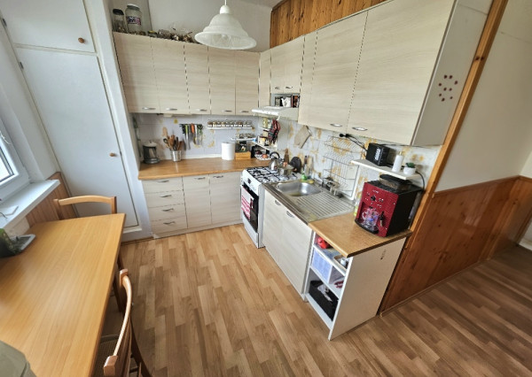 3 izbový byt Bánovce nad Bebravou / CENTRUM/ LOGGIA /PIVNICA