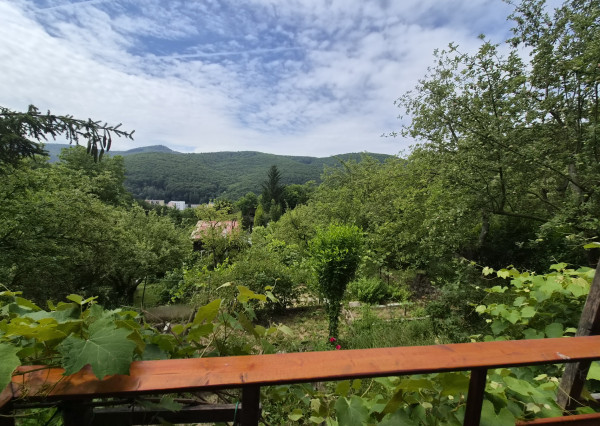 2 chatky, pozemok 563m2 Trenčianske Teplice