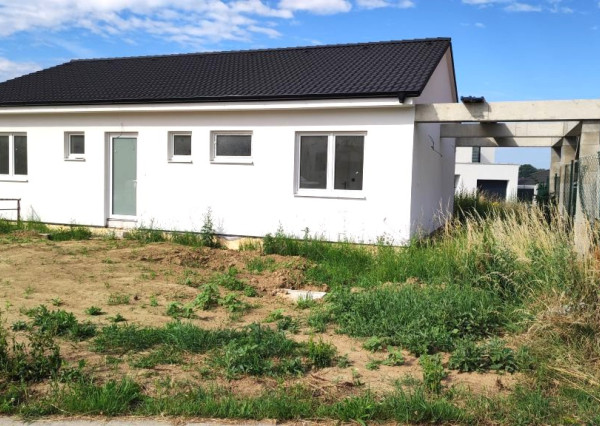 Novostavba rodinného domu-bungalov, Sokolovce