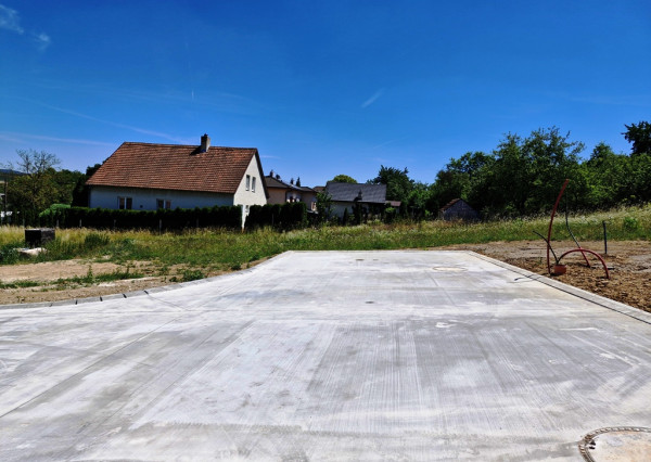 Stavebný pozemok o výmere 695 m2 v súkromnej štvrti - Stará Turá