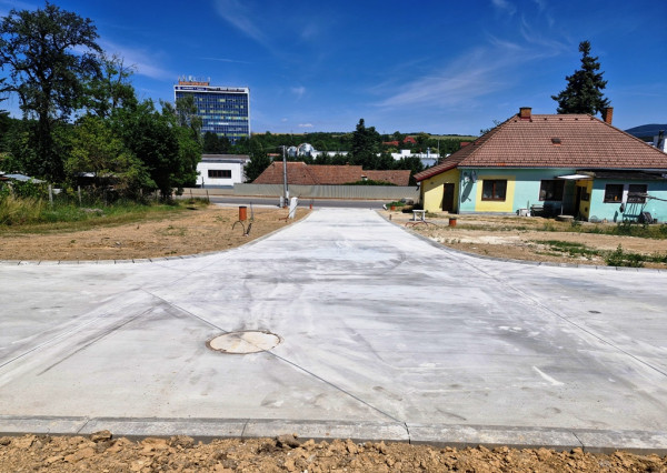 Stavebný pozemok o výmere 695 m2 v súkromnej štvrti - Stará Turá