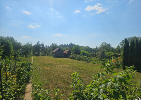 Predám rekreačný stavebný pozemok Dubnica nad Váhom, 470 m2