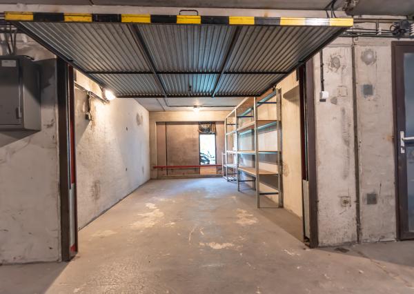 Na prenájom garáž, 16 m², v garážovom dome, Dvojkrížna ul., ihneď voľná