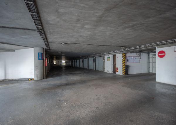 Na prenájom garáž, 16 m², v garážovom dome, Dvojkrížna ul., ihneď voľná