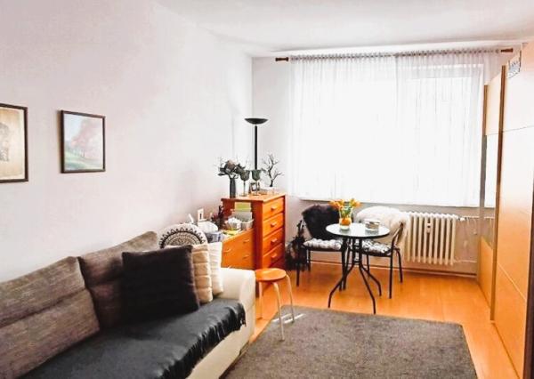 3-izbový byt s veľkou loggiou po rekonštrukcii, Javorova Piešťany