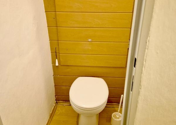 Prenájom 1-izbového bytu 42m2, A. Hlinku Piešťany