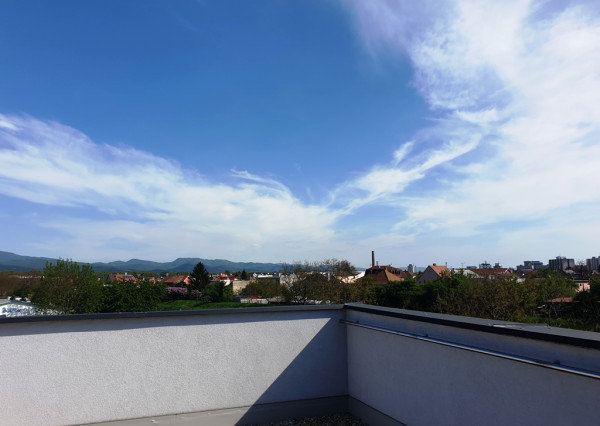 Na prenájom moderný kompletne zariadený 2-izbový byt s veľkou terasou - Nové Mesto n/V