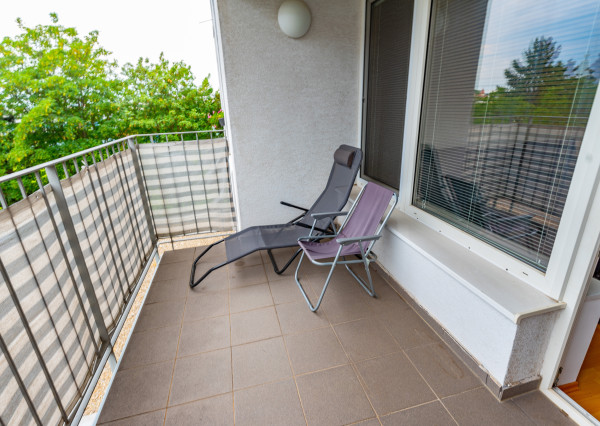 Na prenájom luxusný 2-izbový byt, 73 m², garážové státie, Bratislava – Ružinov (Hrachová), ihneď voľný
