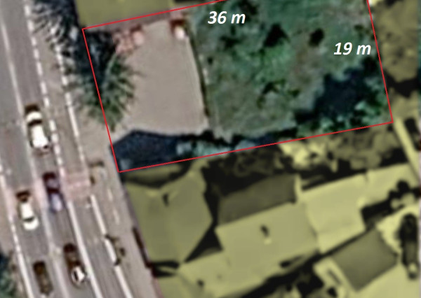** EXKLUZÍVNE ** Na predaj stavebný pozemok o výmere 678 m2 - ul. Piešťanská - Nové Mesto n/V