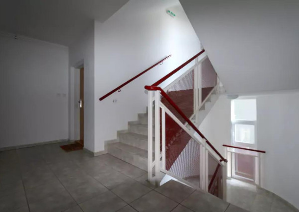 Na prenájom krásny a veľký 1-izbový byt s balkónom, 48 m², Agátová ul. Dúbravka, voľný od 15.8.2026