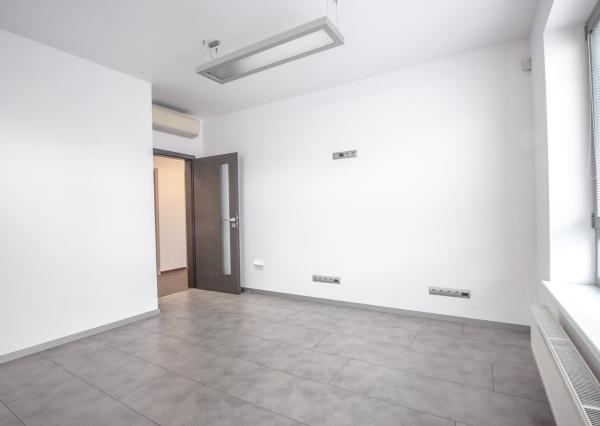 Reprezentatívne administratívne priestory s terasou, Dunajská ul. 124 m², od 08/2026