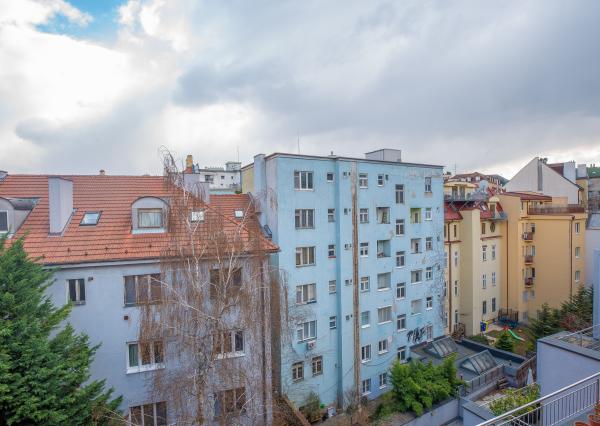 Reprezentatívne administratívne priestory s terasou, Dunajská ul. 124 m², od 08/2026