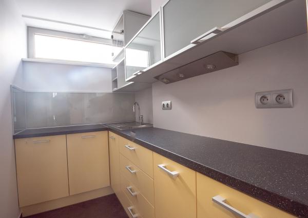 Reprezentatívne administratívne priestory s terasou, Dunajská ul. 124 m², od 08/2026