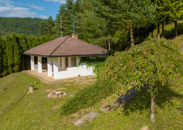 Stavebný pozemok s panoramatickým výhľadom Trenčianske Teplice 2259m2