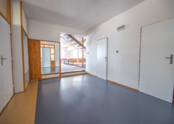 Exkluzívna ponuka, Komerčný objekt Pravenec, pozemok 2100 m2
