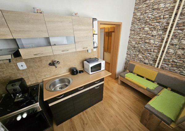 1 izbový byt Bánovce nad Bebravou /CENTRUM/LOGGIA/ZARIADENÝ