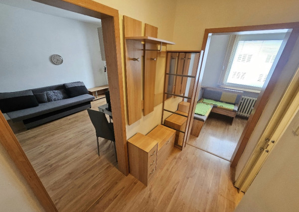 1 izbový byt Bánovce nad Bebravou /CENTRUM/LOGGIA/ZARIADENÝ