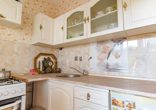 Na predaj 1-izbový byt s lodžiou, 38  m², Hraničná ul. Ružinov – Prievoz