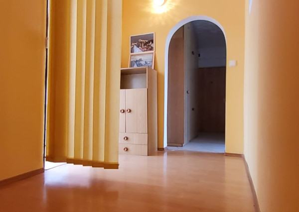 Priestranný 2 izbový byt Trenčín, Karpatská ul. 60m2, prenájom