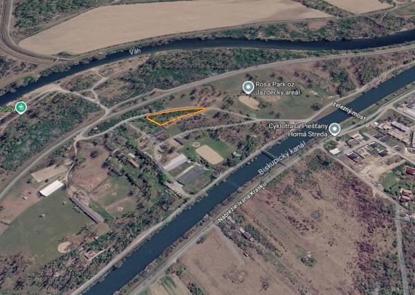 Rekreačný pozemok s výmerou 4 063 m² v atraktívnom prírodnom prostredí – Piešťany