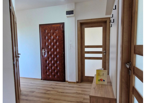 ** EXKLUZÍVNE ** Na predaj 3-izbový byt s balkónom po rozsiahlej modernej rekonštrukcií - ul Dukelská, Nové Mesto n/V