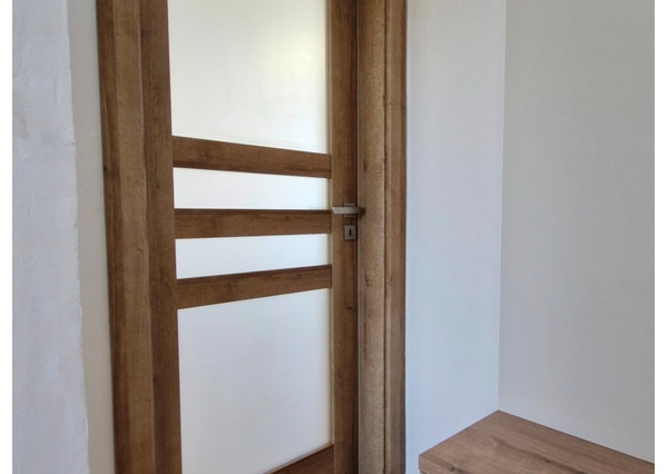 ** EXKLUZÍVNE ** Na predaj 3-izbový byt s balkónom po rozsiahlej modernej rekonštrukcií - ul Dukelská, Nové Mesto n/V