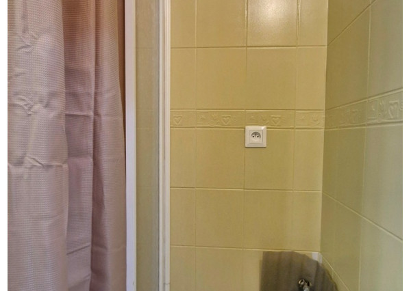 ** EXKLUZÍVNE ** Na predaj 3-izbový byt s balkónom po rozsiahlej modernej rekonštrukcií - ul Dukelská, Nové Mesto n/V