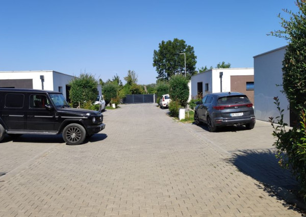 Predám 4-izbovú novostavbu typu bungalov, Moravany nad Váhom