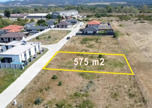Stavebný pozemok 575 m2, Horná Streda
