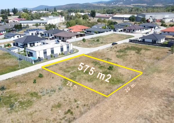 Stavebný pozemok 575 m2, Horná Streda