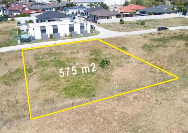 Stavebný pozemok 575 m2, Horná Streda