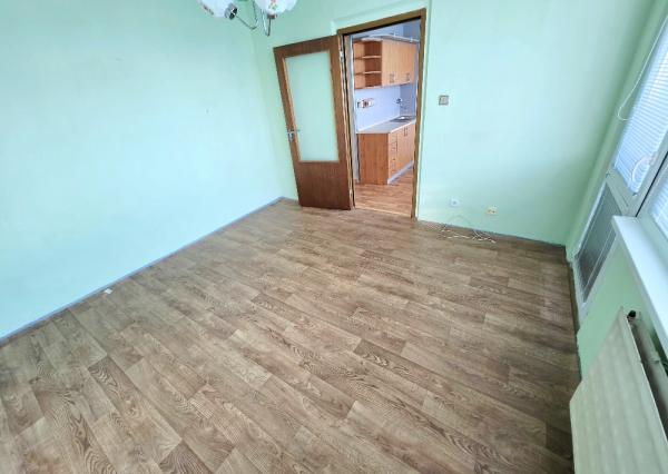 1 izbový byt Bánovce nad Bebravou/DUBNIČKA/34 m2/2 xLOGGIA/PIVNICA